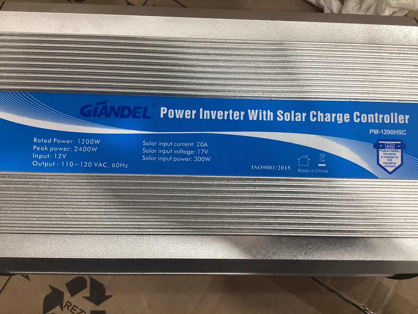 Giandel 1200w power inverter with Solar charge controller 12v