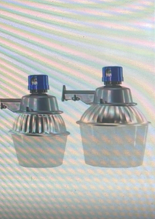 (12") — 45W Barnyard Lights (Dusk Till Dawn)